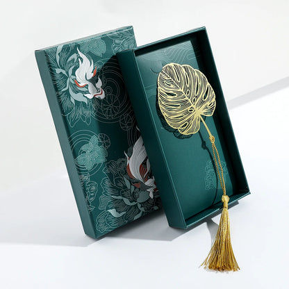 Elegant Chinese Handmade Bookmarks – Golden Lotus & Rose Design for Book Lovers