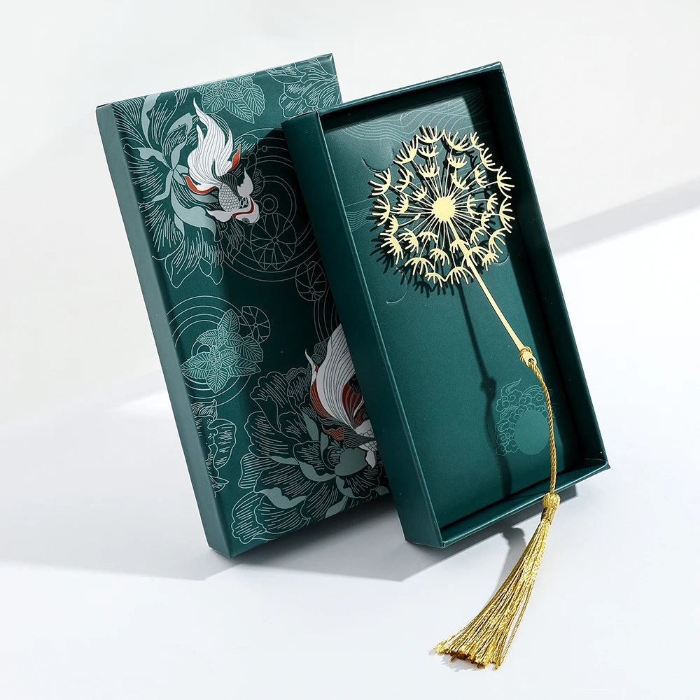 Elegant Chinese Handmade Bookmarks – Golden Lotus & Rose Design for Book Lovers